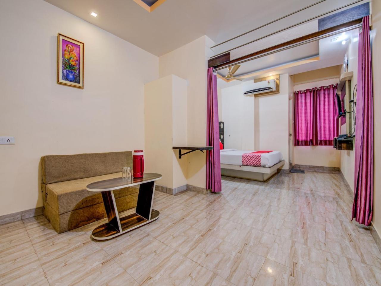 Oyo 18873 Hotel Comfort Деогарх Экстерьер фото