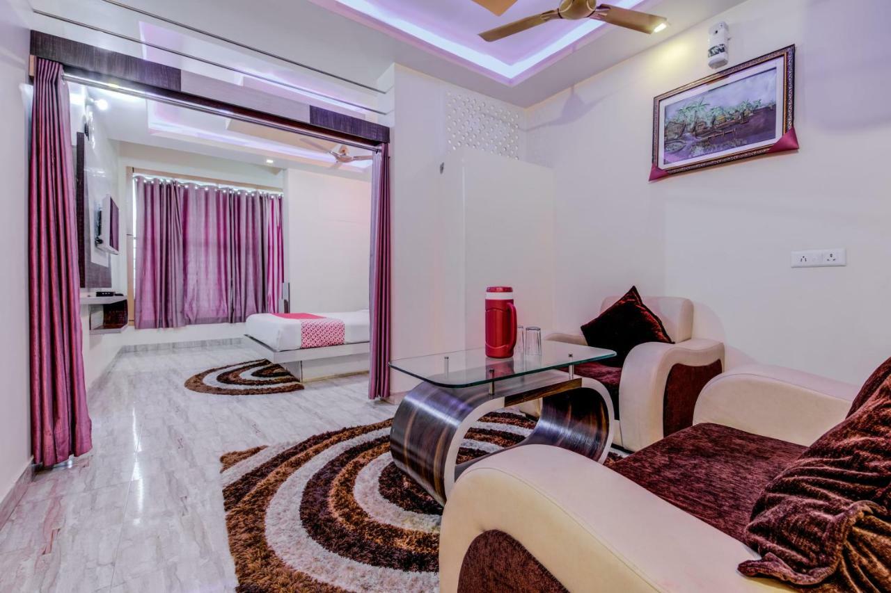Oyo 18873 Hotel Comfort Деогарх Экстерьер фото